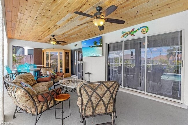 Building Photo - 2101 SW 29th Terrace