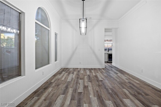 Building Photo - 4630 Laguna Vista St