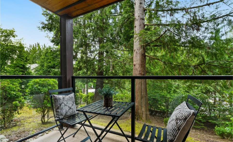 Balcony - 15155 NE 82nd St