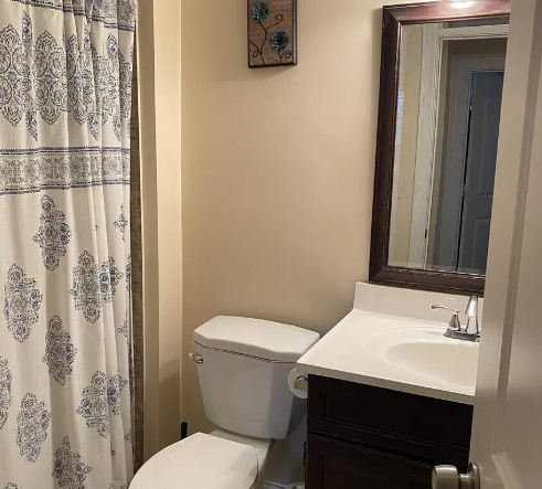 Apt 3 - 191 Boylston St