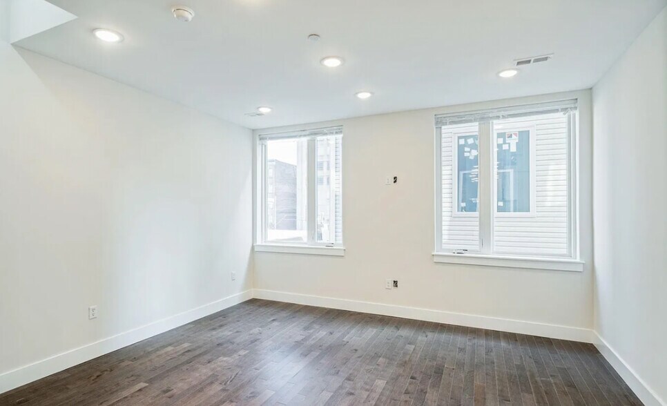 Building Photo - 1328 Nectarine St