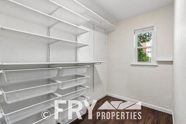Building Photo - Charming University Hills Home with Oversized 2-Car Garage & Private Backyard