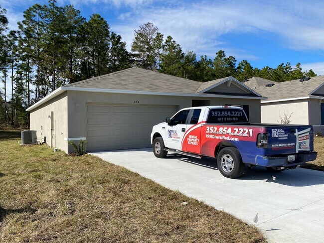 Building Photo - Desirable Lake Diamond Subdivision 3/2/2 **Won't Last**