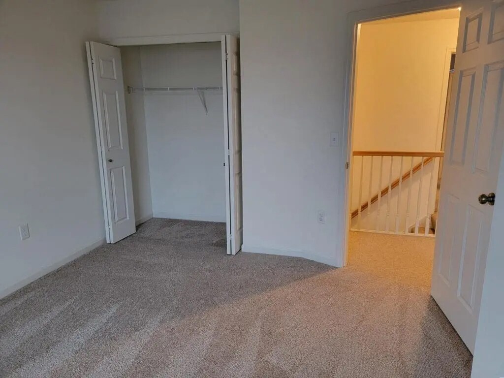 Building Photo - 701 Winding Ln