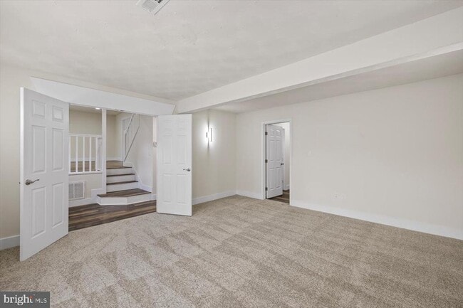 Building Photo - 10506 Circle 1 Dr