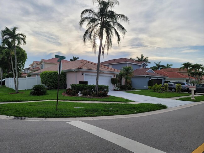 Building Photo - 7189 Catalina Way