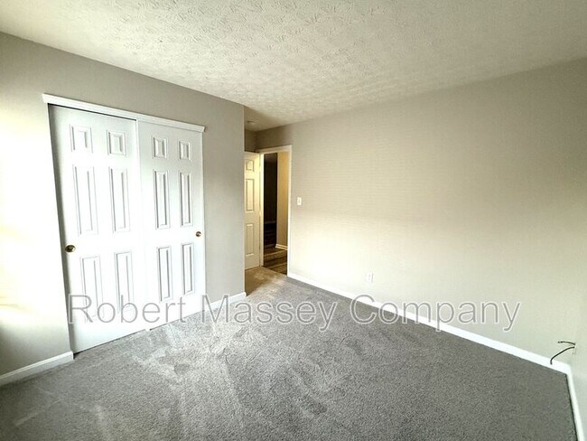 Building Photo - 7042 Shanty Creek Dr