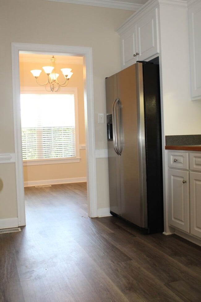 Building Photo - Dogwood Estates