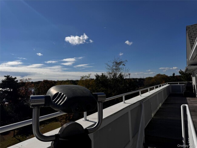 Building Photo - 510 Shore Dr