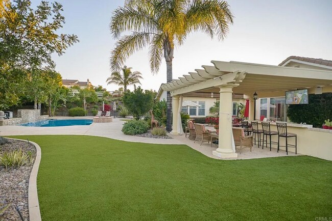 Building Photo - !!! RESORT-STYLE LIVING IN VALLEY VIEW EST...