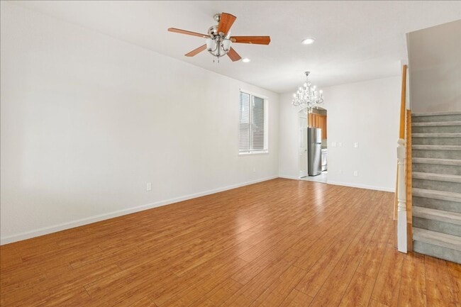 Building Photo - 7 Pewter Ct