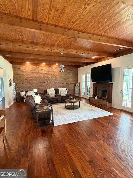 Building Photo - 1729 Green Acres Dr