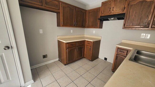 Building Photo - 2577 Reese Lake Cir