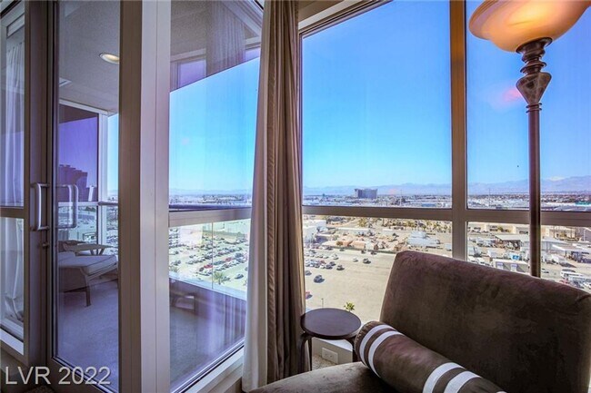 Building Photo - 4575 Dean Martin Dr