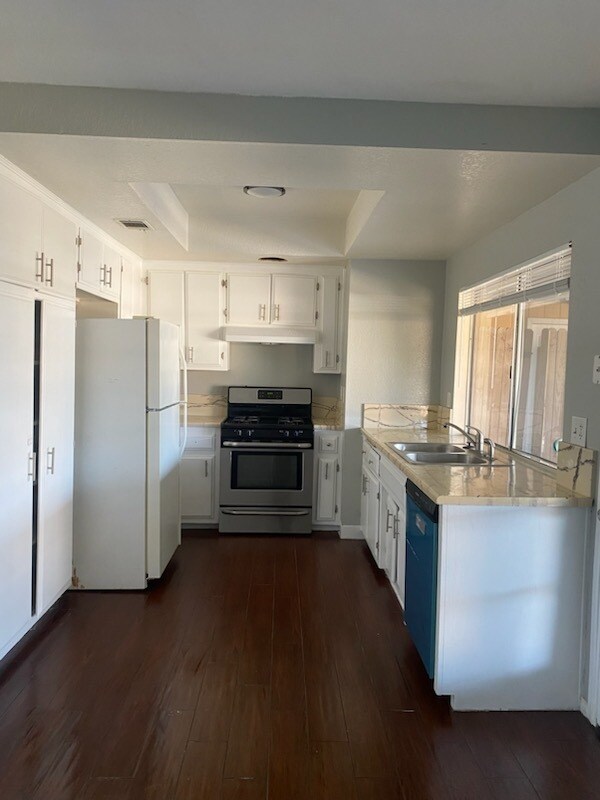 Building Photo - 27630 Baroni Rd