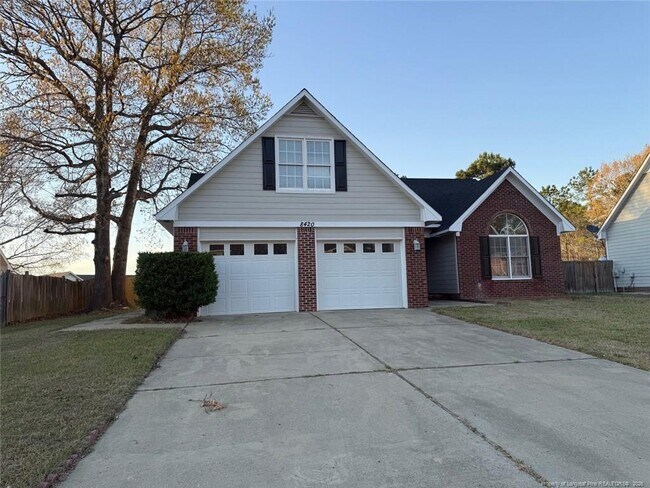 Building Photo - 8420 Deertrot Dr