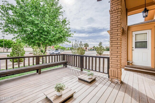 Building Photo - 5733 Saplinas Rd