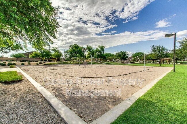 Building Photo - 3628 E Janelle Way