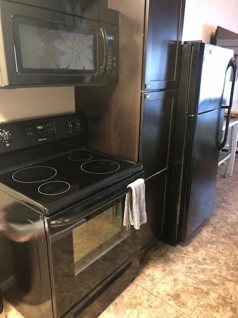 Building Photo - 1708 N Riverfront Dr