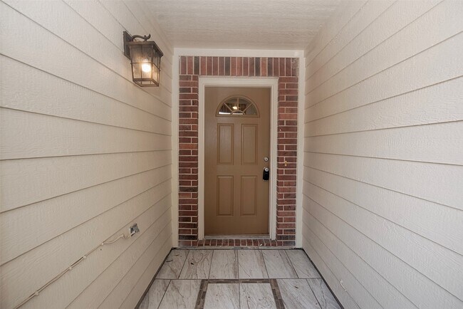 Building Photo - 2753 Foster Hill Dr