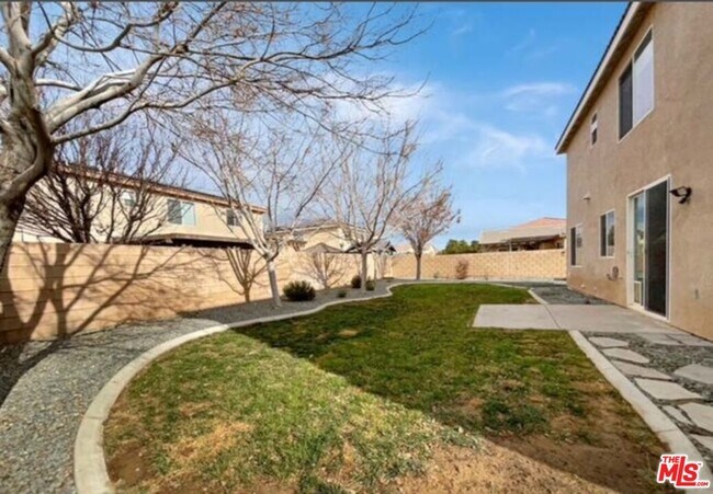 Building Photo - 8823 Mora Ct