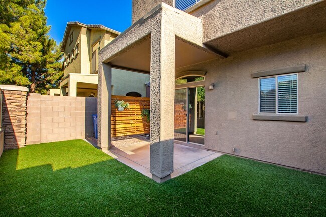 Building Photo - Beautiful Condo in Augusta Ranch (Gate Code: #4278)