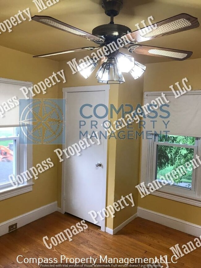 Building Photo - $1,295 - 3 Bed, 1 Bath Apartment - Paradise