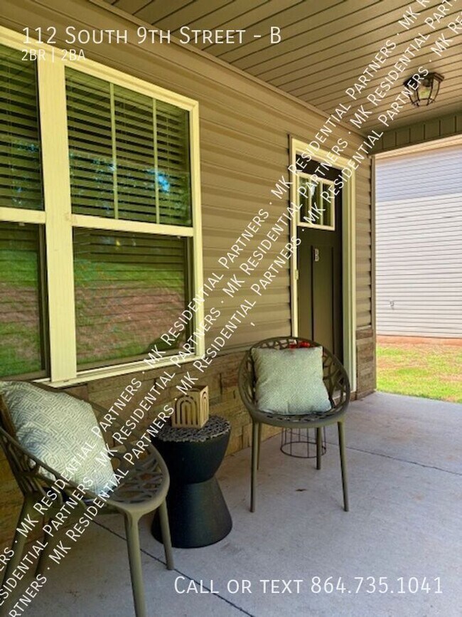 Building Photo - 112 S 9th St