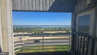 Building Photo - 5215 Le Parc Dr