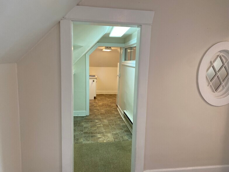 Kitchen hall - 1817 W 8th Ave