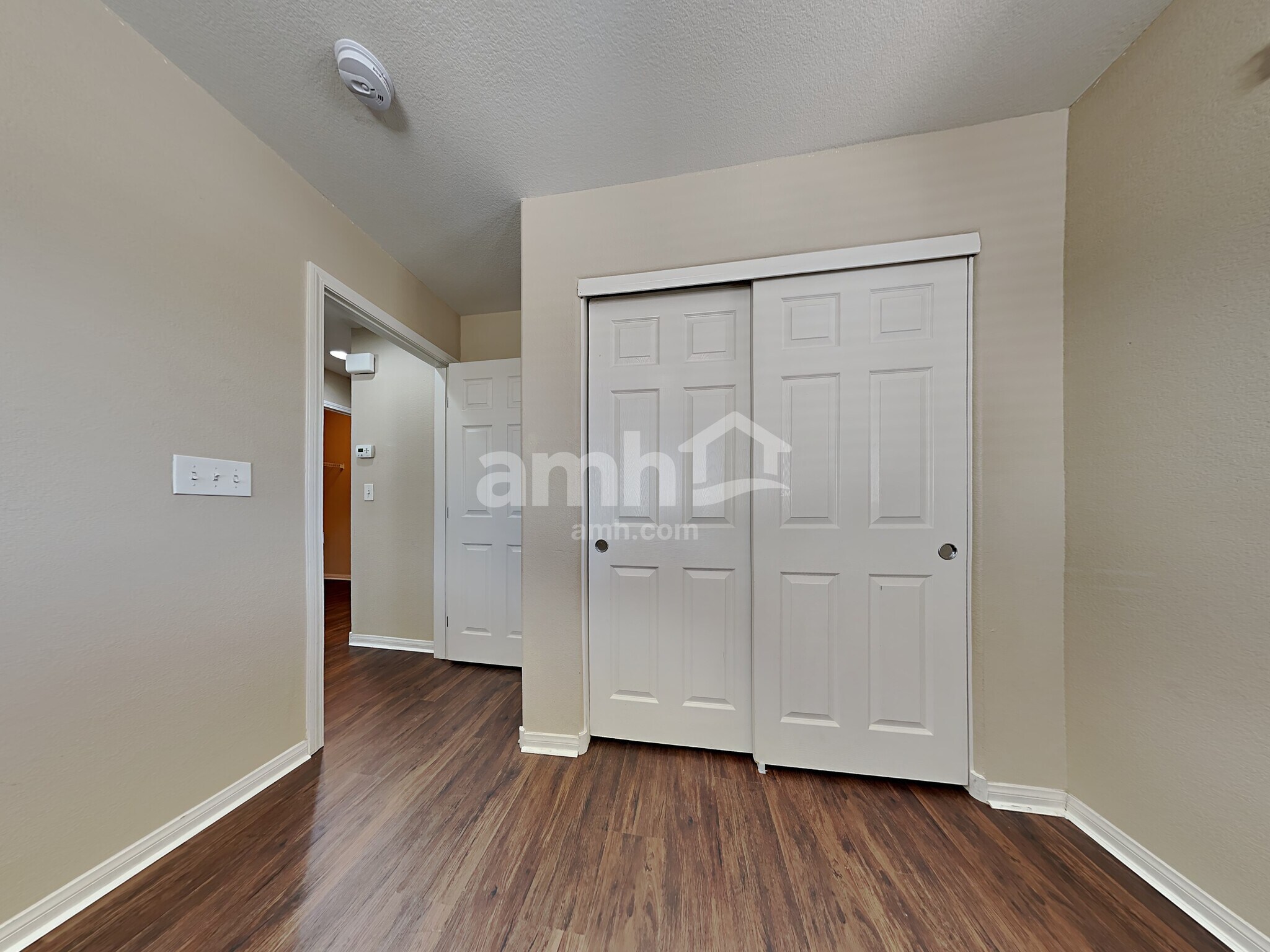 Building Photo - 6490 Albina Creek St