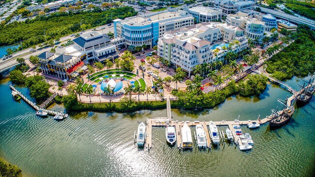 Building Photo - 1300 Jimmy Buffett Mem Hwy