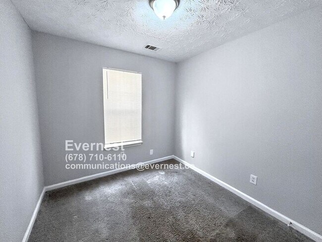 Building Photo - 7035 Setters Way