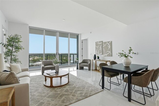 Building Photo - 400 Central Ave