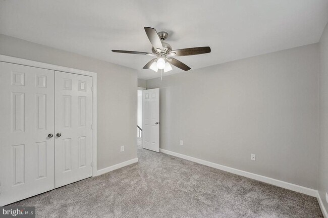 Building Photo - 4287 Exeter Dr