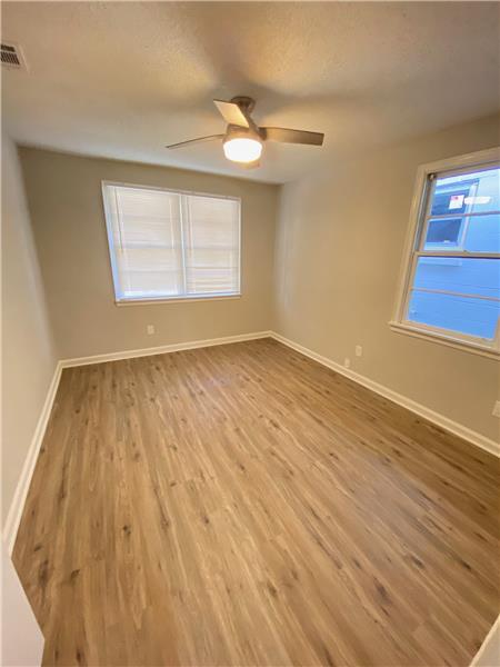 Building Photo - 2137 Bolling St