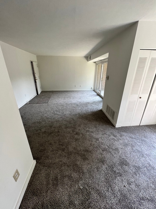 Building Photo - 5212 Castlewood Rd