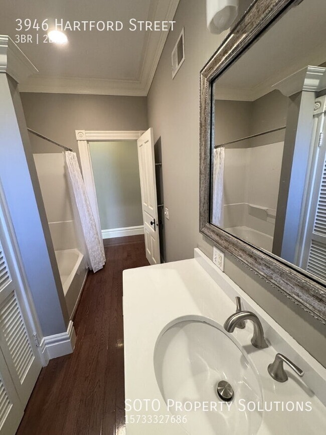 Building Photo - 3946 Hartford St