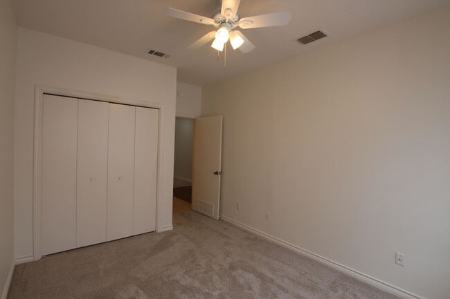 Building Photo - Available Now! 2 Bedroom 2 BathTownhome!