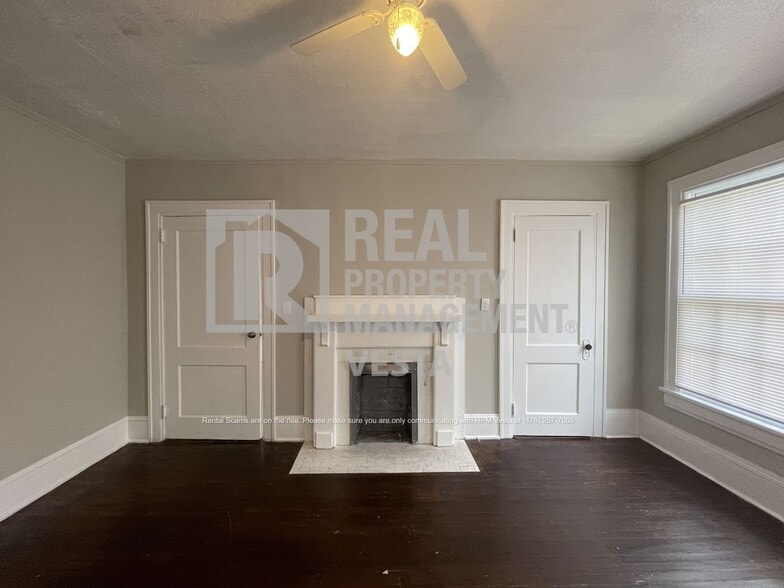 Building Photo - 2409 Beech Ave
