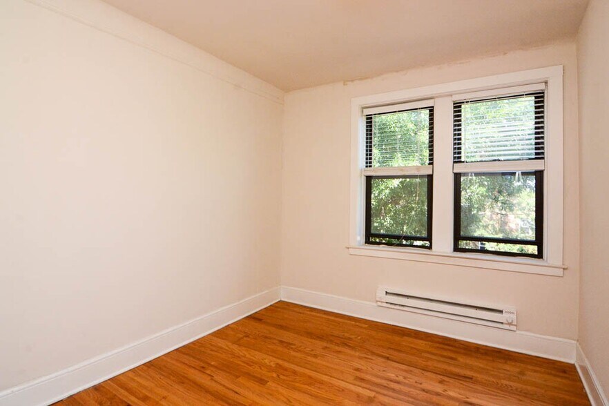 Building Photo - 2328 N Rockwell St