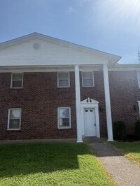 Building Photo - 1612 Highland Way