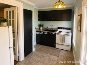 Building Photo - 99 Broadway