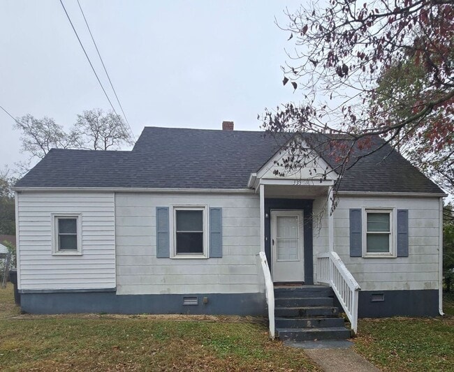Primary Photo - 3 bedroom in Hopewell