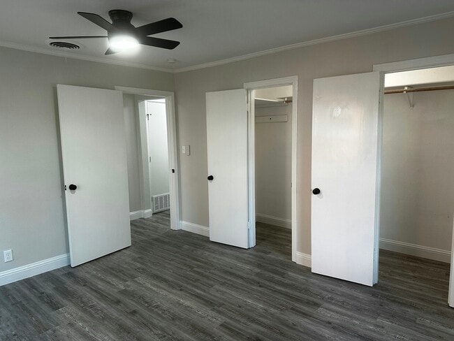 Building Photo - 209 Pendleton St