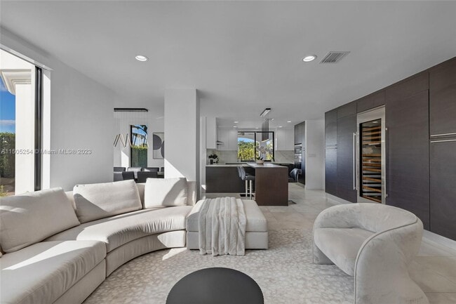 Building Photo - 10101 SW 58th St