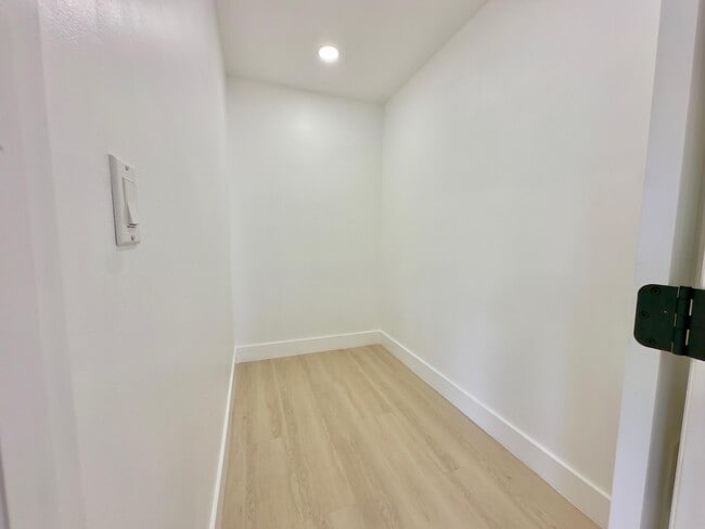 Building Photo - 6811 NW 32nd Ave