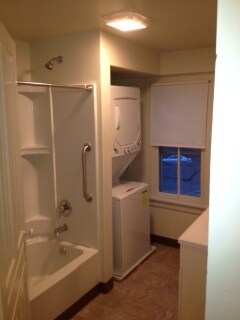 Building Photo - 1169 Main St