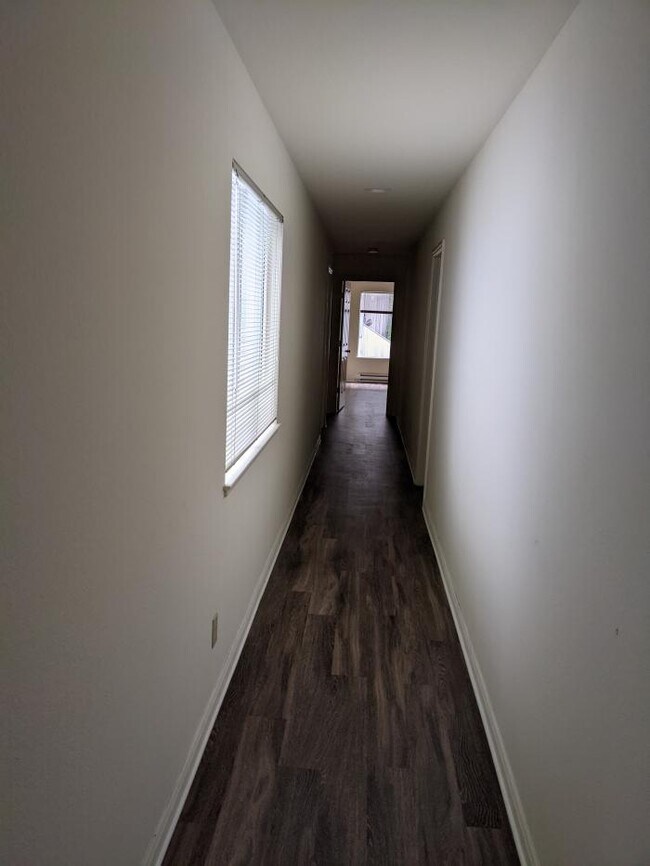 Building Photo - 3 bedroom in San Francisco CA 94117