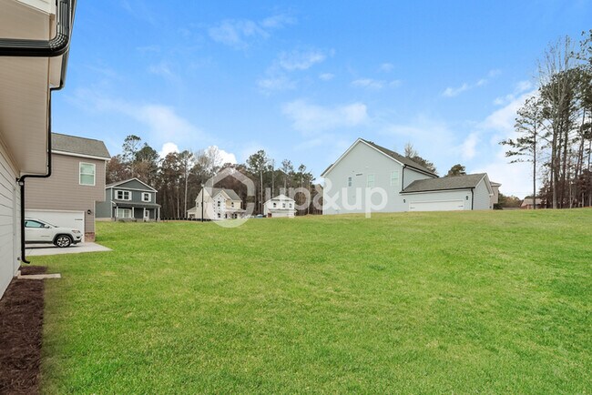 Building Photo - Fantastic 4bd/2.5ba home! Let yourself in!
